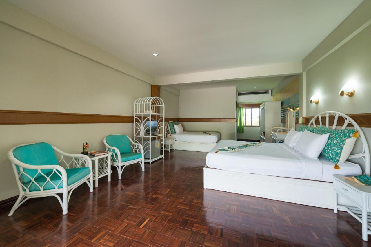 Pen Villa Hotel, Surin Beach - Sha Extra Plus Exterior foto